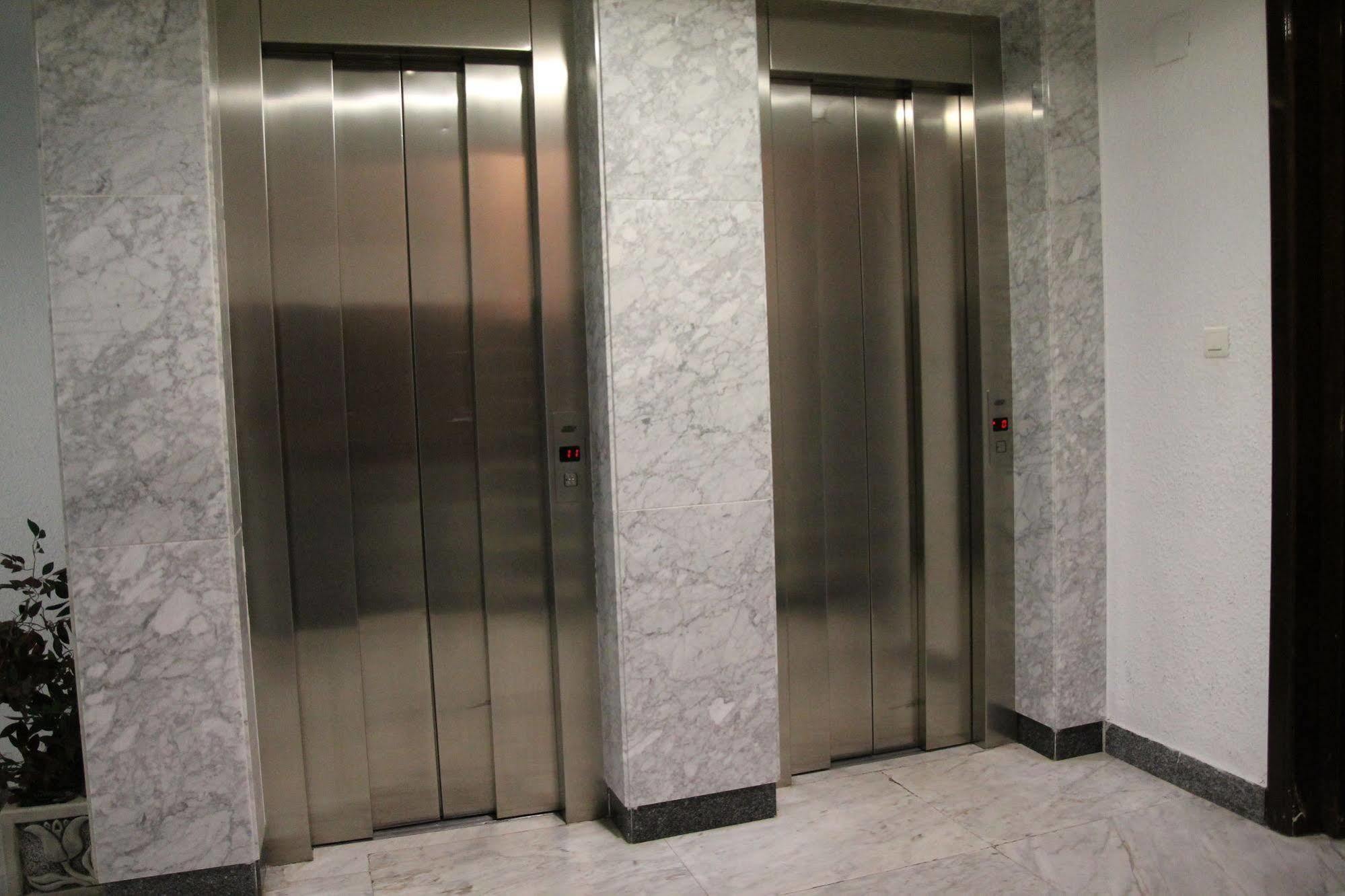 Casa de hóspedes Terminal 2*